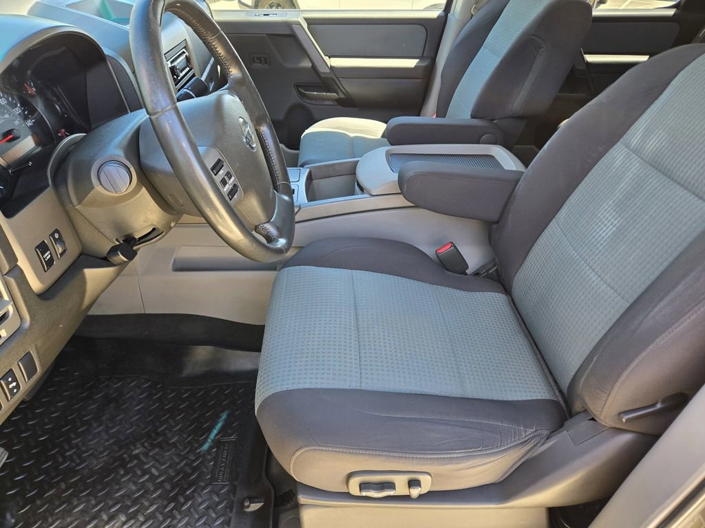 Used 2004 Nissan Titan SE RWD image 13