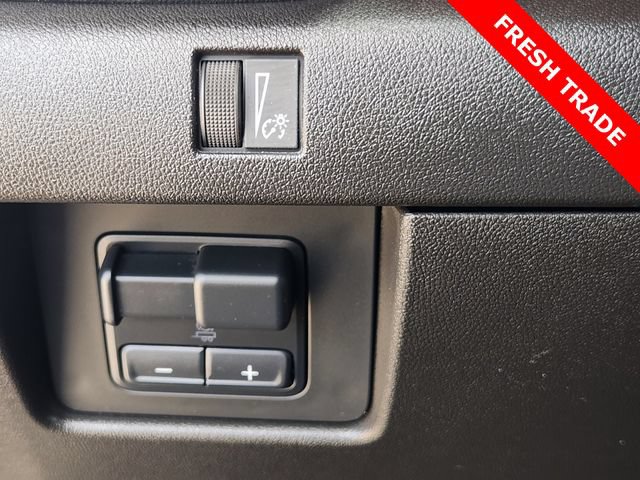 Used 2024 GMC Canyon AT4 w/ Technology Package AWD/4WD image 20