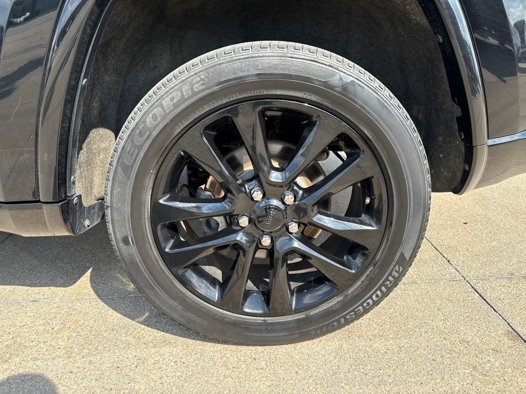 Used 2019 Jeep Grand Cherokee Altitude AWD/4WD image 56