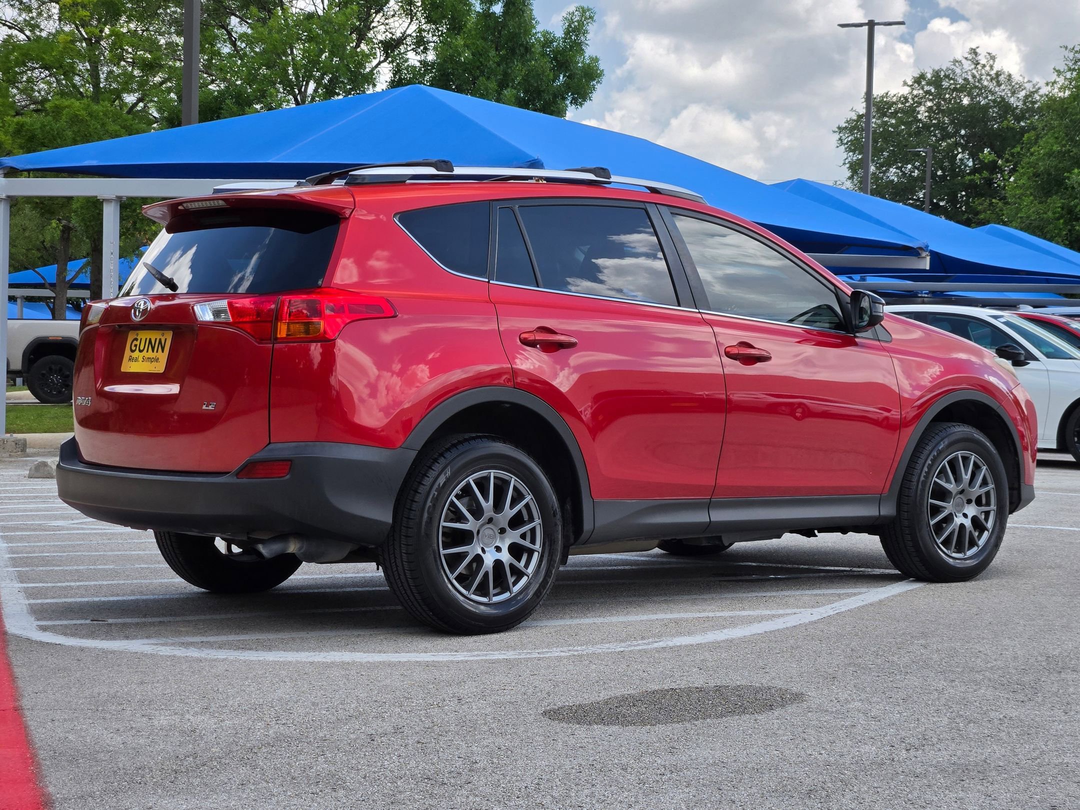 Used 2014 Toyota RAV4 LE FWD image 3