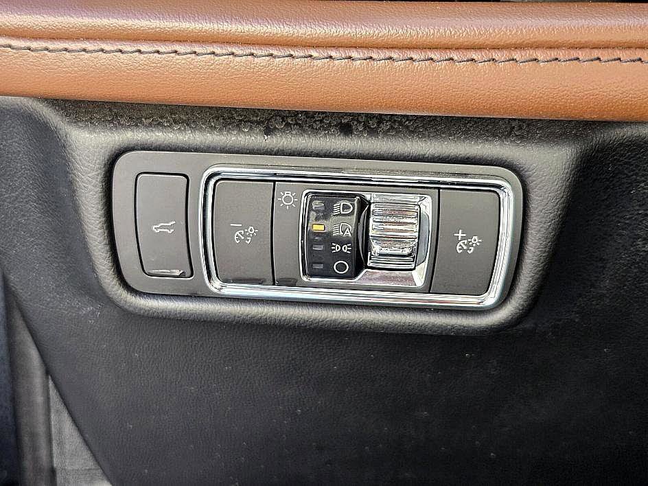 Used 2023 Lincoln Aviator Reserve w/ Equipment Group 201A image 28