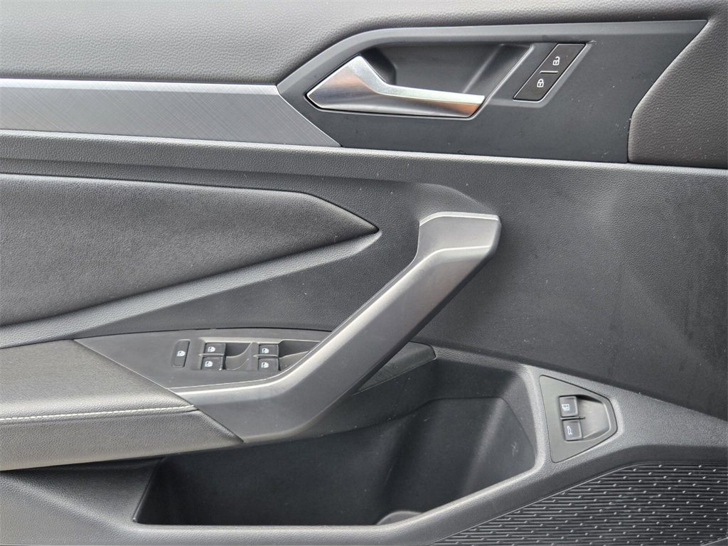 Certified 2024 Volkswagen Jetta SE w/ Panoramic Sunroof Package image 27
