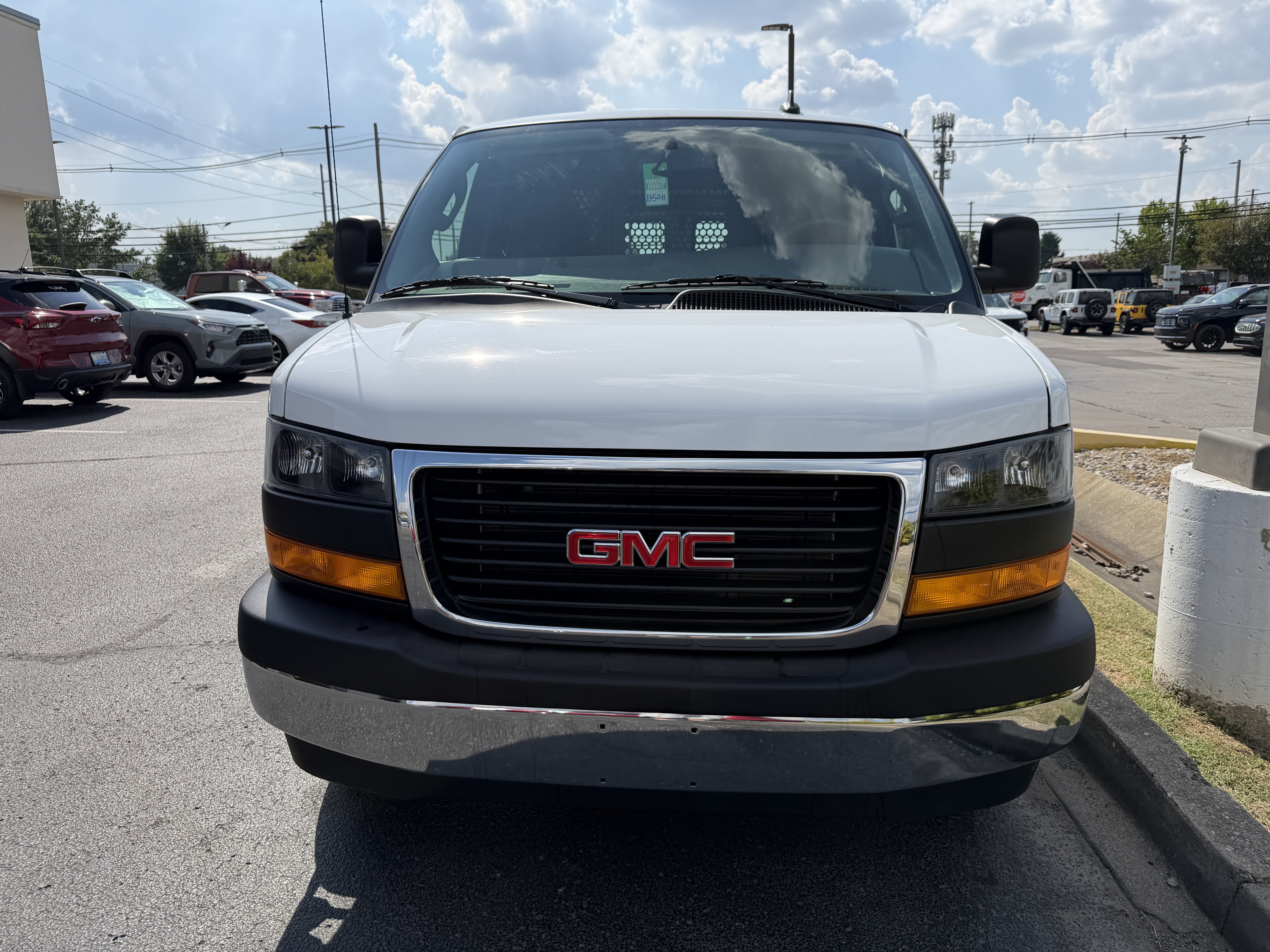 Used 2025 GMC Savana 2500 w/ Driver Convenience Package RWD image 3