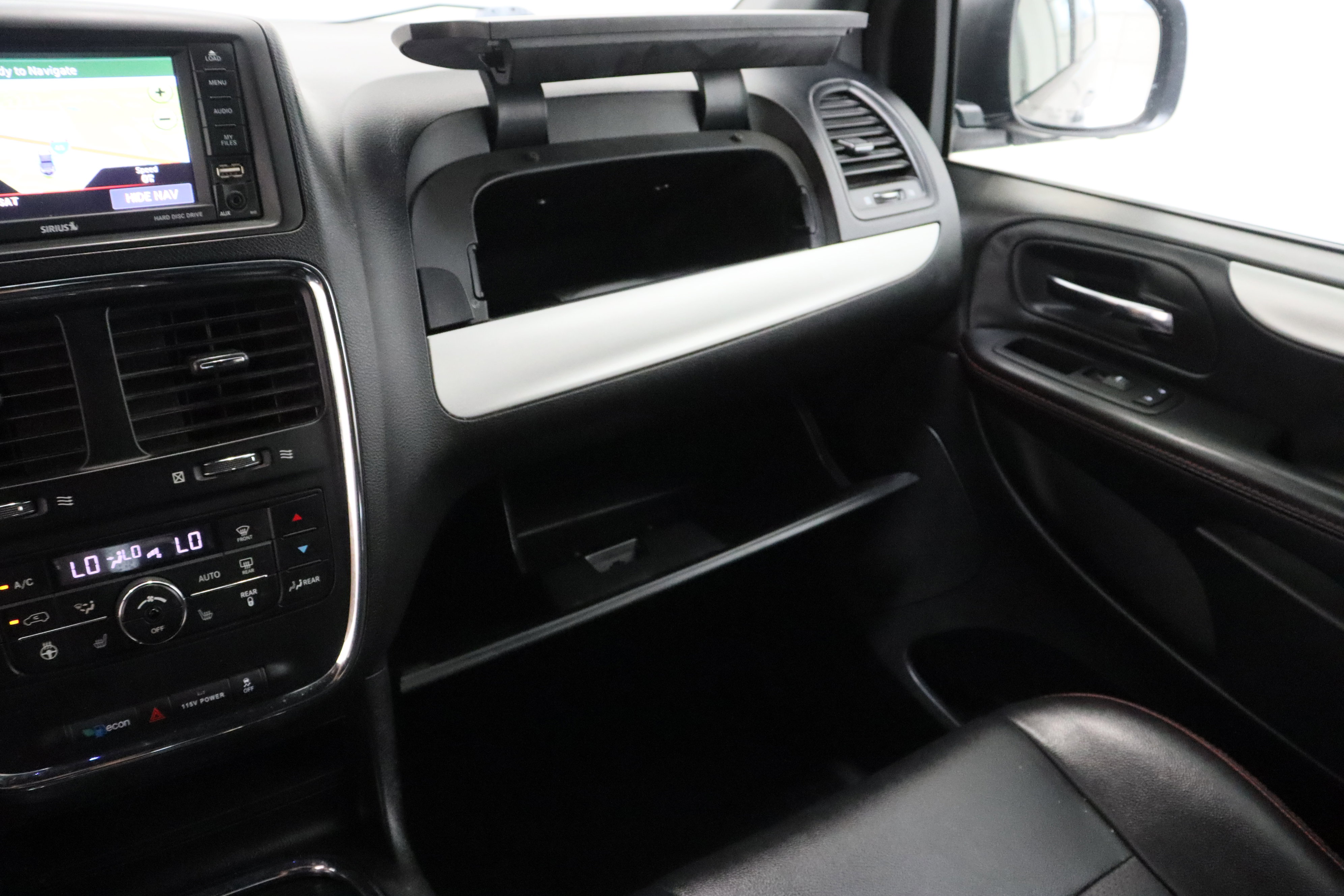 Used 2017 Dodge Grand Caravan GT FWD image 24