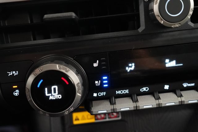 Used 2025 Toyota 4Runner Trailhunter AWD/4WD image 36