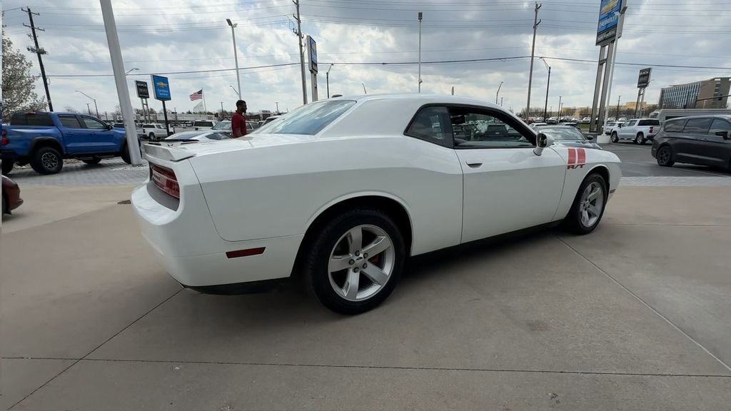 Used 2013 Dodge Challenger R/T image 8