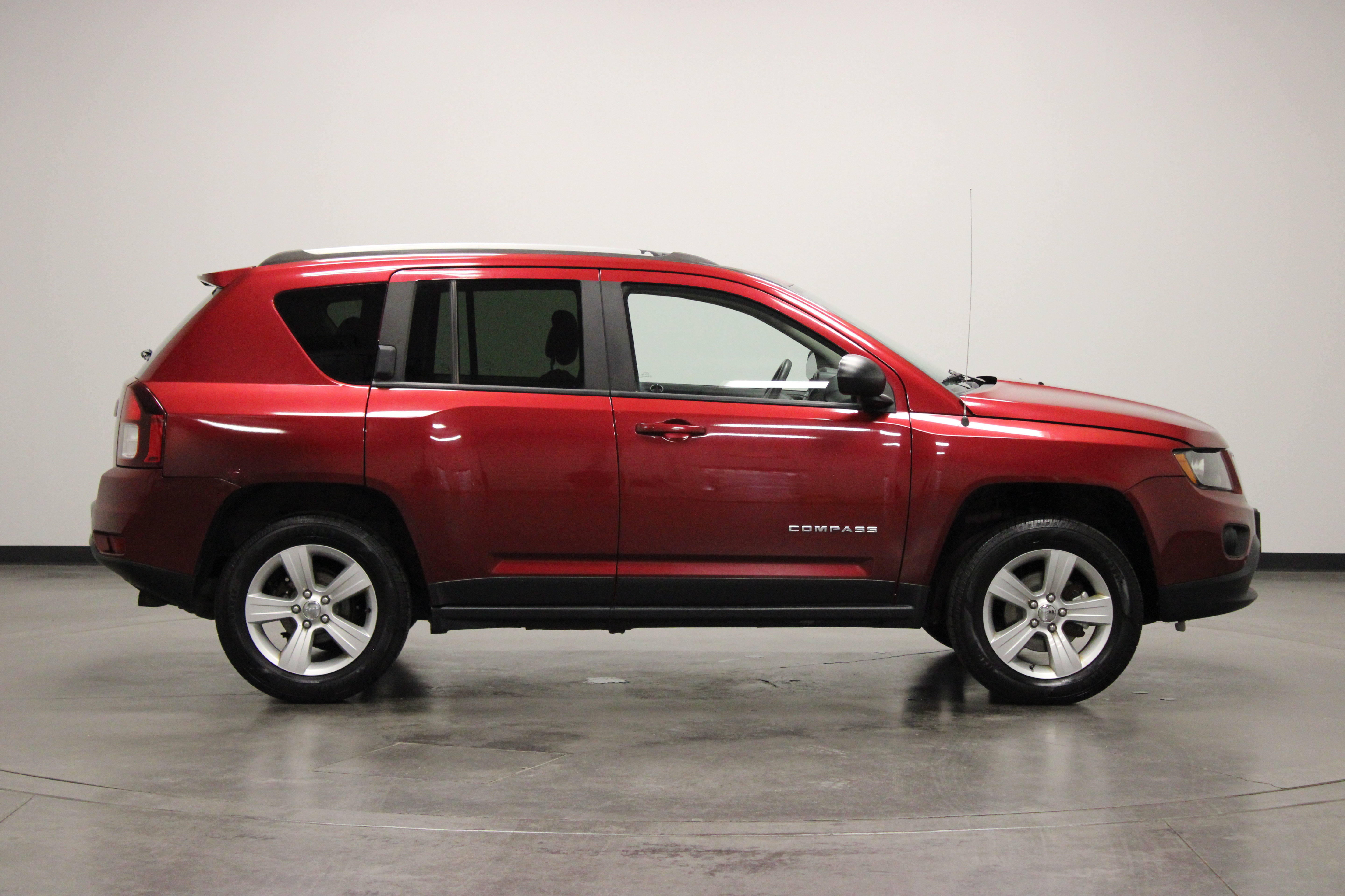 Used 2015 Jeep Compass Sport w/ Power Value Group AWD/4WD image 9