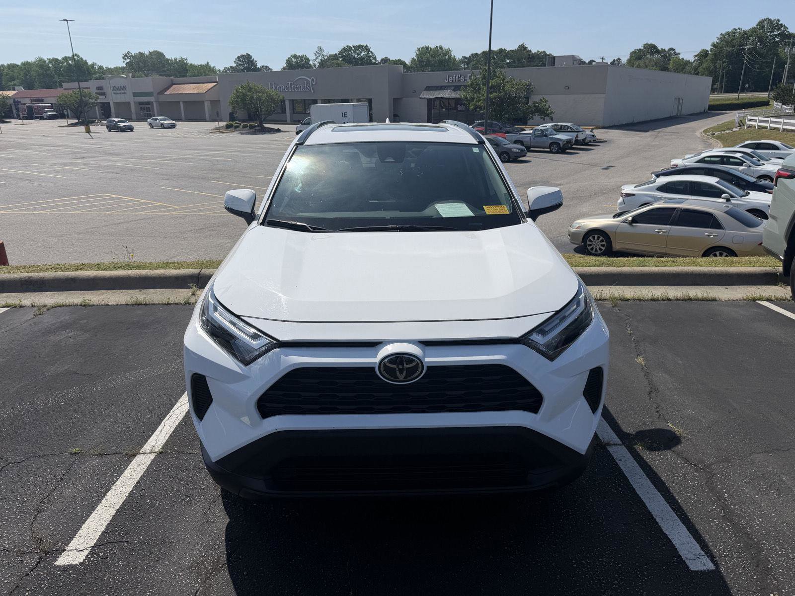 Used 2024 Toyota RAV4 XLE w/ Convenience Package image 18