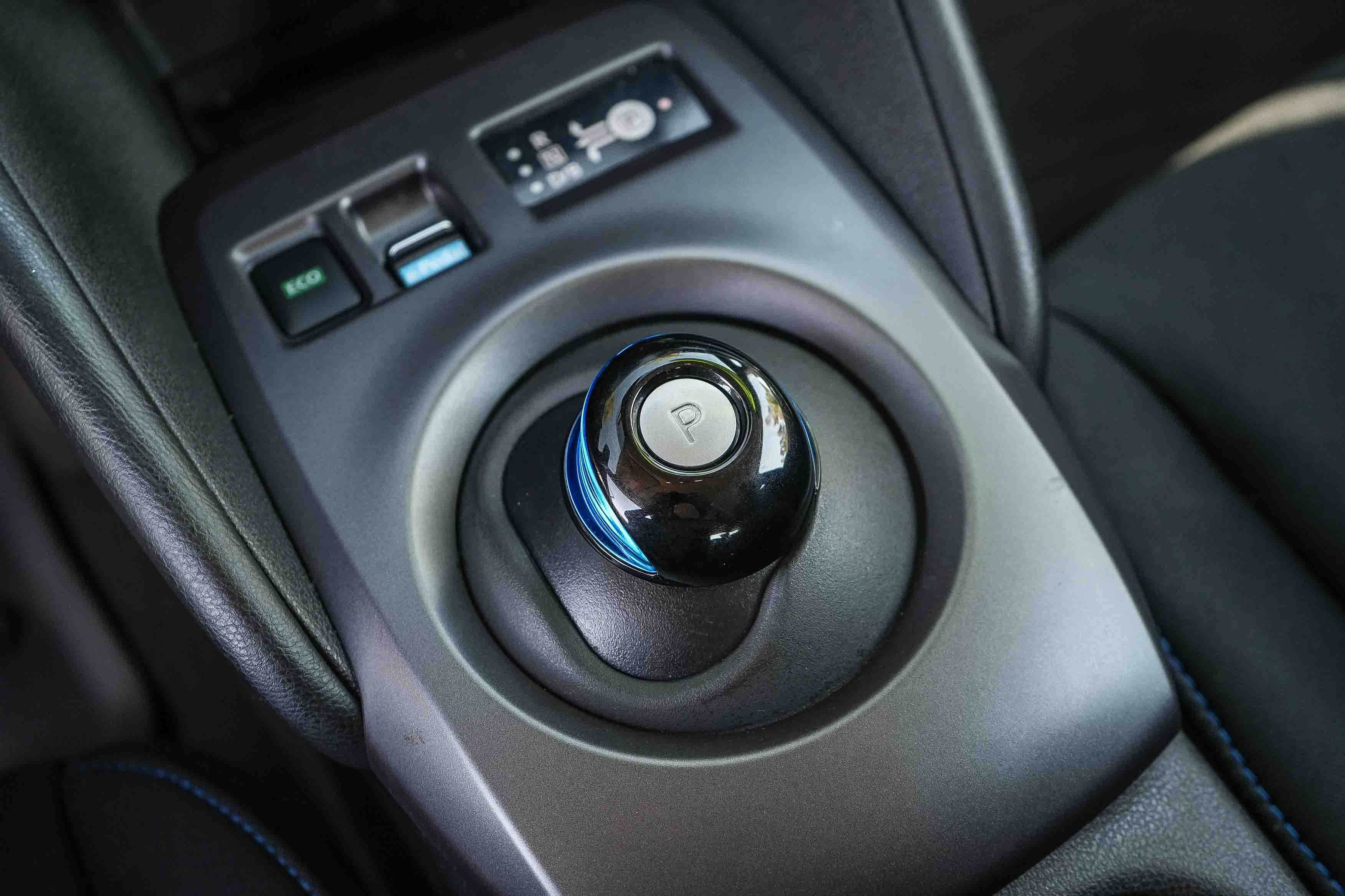 Used 2025 Nissan Leaf S FWD image 19