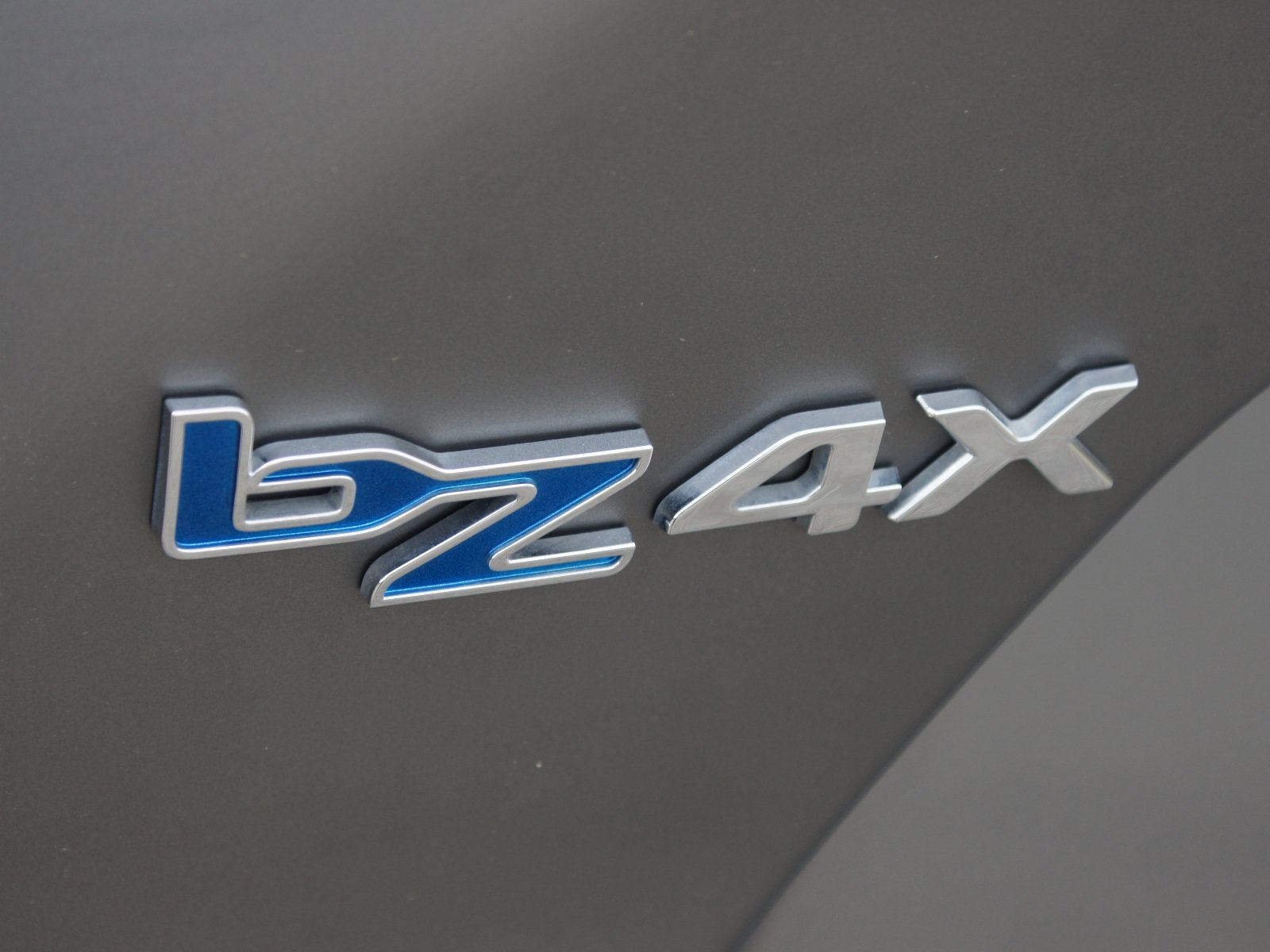 Used 2023 Toyota bZ4X AWD image 18