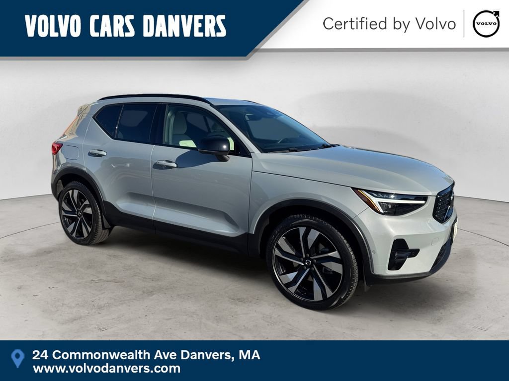 Certified 2024 Volvo XC40 B5 Ultimate w/ Climate Package AWD/4WD image 1
