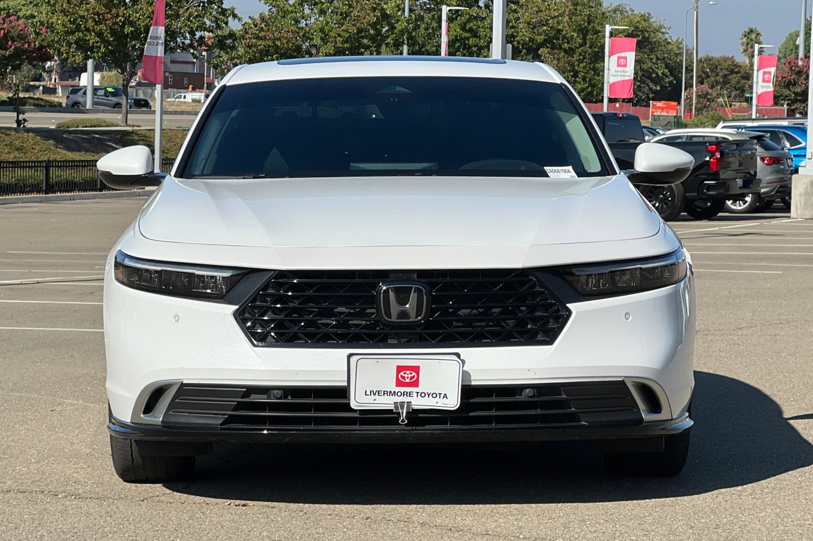 Used 2025 Honda Accord Touring image 9