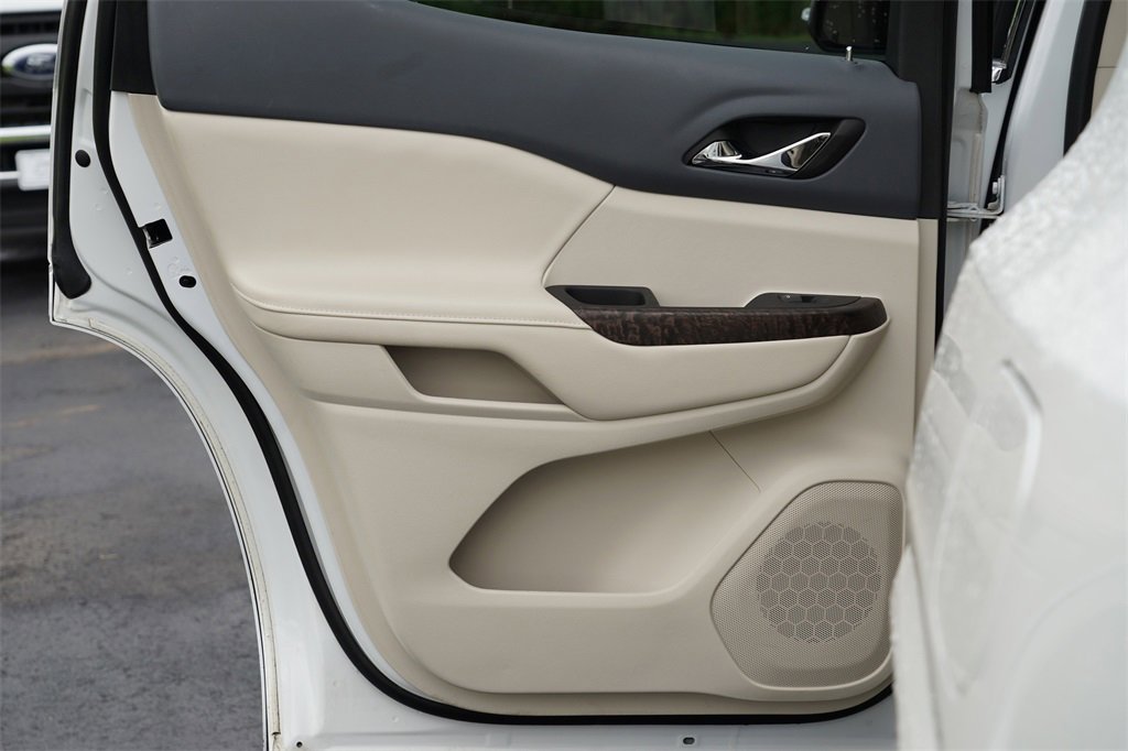 Used 2023 GMC Acadia Denali w/ Denali Ultimate Package image 23