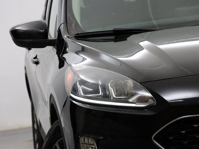 Used 2020 Ford Escape SEL image 4