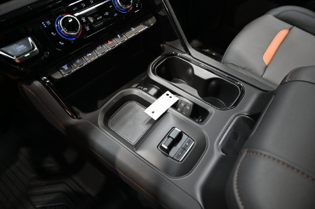 New 2026 GMC Sierra 2500 AT4 w/ AT4 Premium Plus Package AWD/4WD image 22