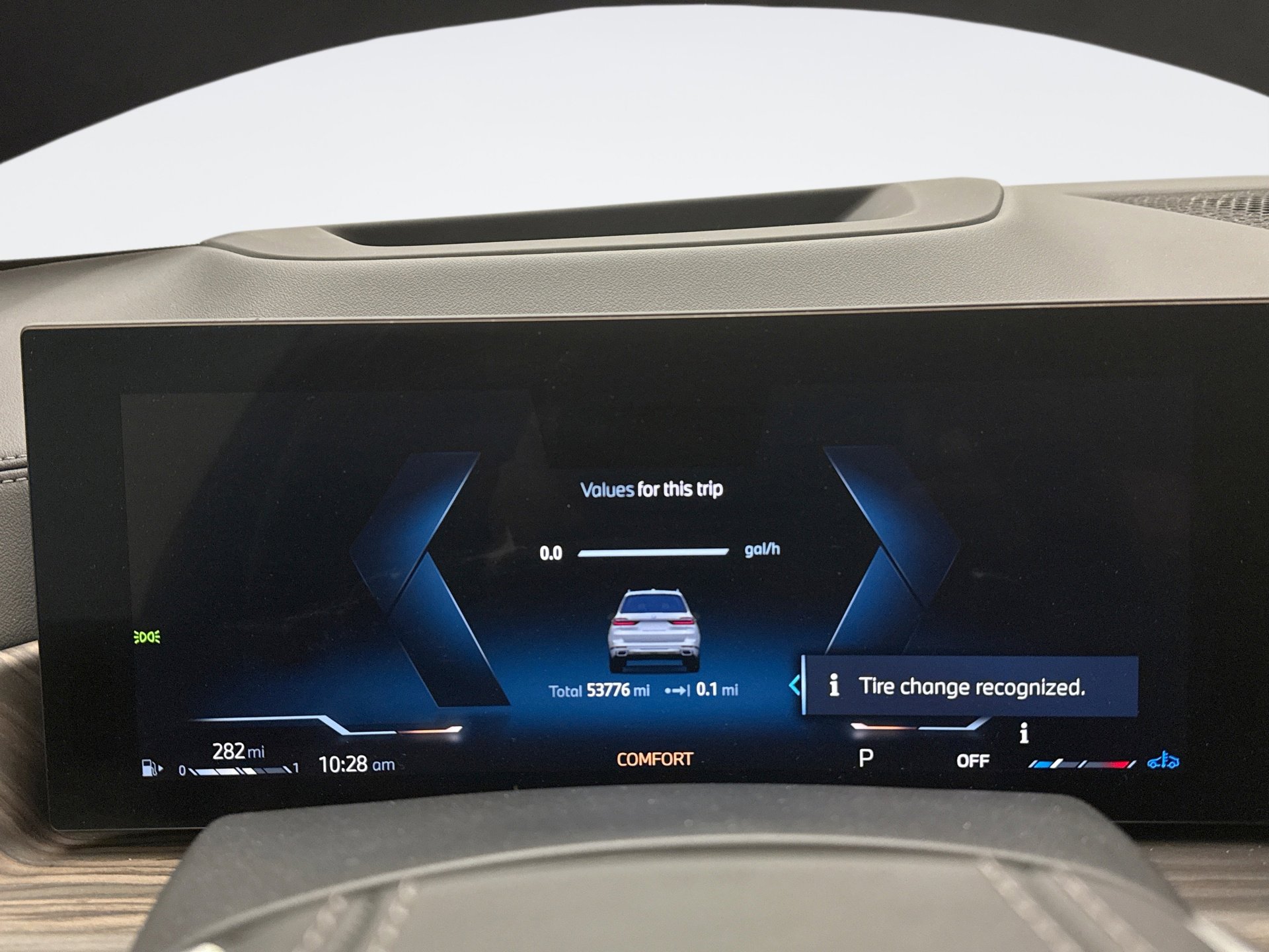 Used 2024 BMW X7 xDrive40i w/ Executive Package image 13