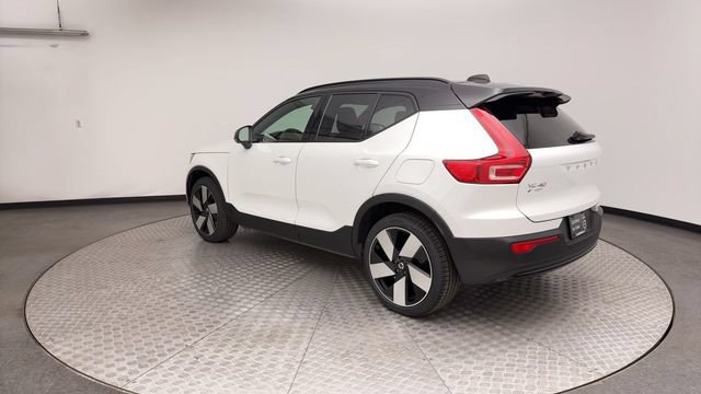 Certified 2023 Volvo XC40 Recharge Ultimate w/ Protection Package Premier AWD/4WD image 4