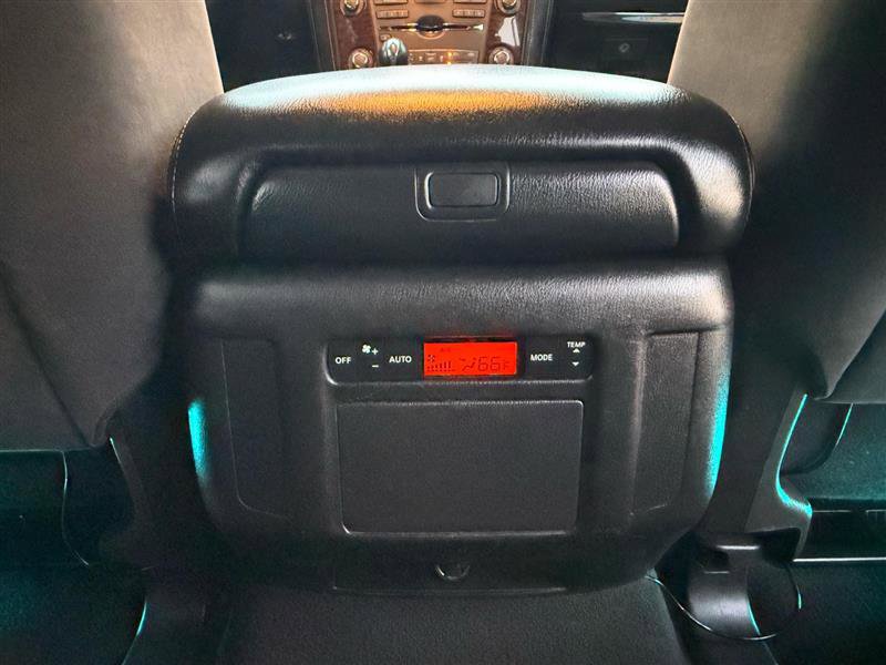 Used 2017 Nissan Armada SV image 30