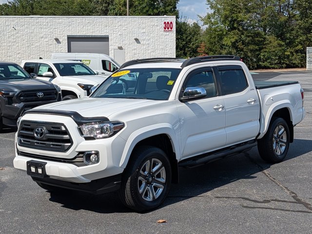 Used 2017 Toyota Tacoma Limited w/ Tow Package AWD/4WD image 3
