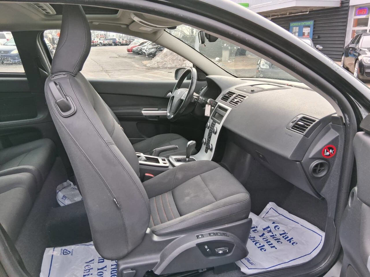 Used 2012 Volvo C30 T5 w/ Climate Pkg image 15