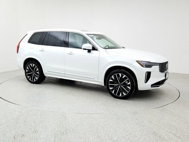 New 2025 Volvo XC90 B6 Plus w/ Protection Package Premier image 3