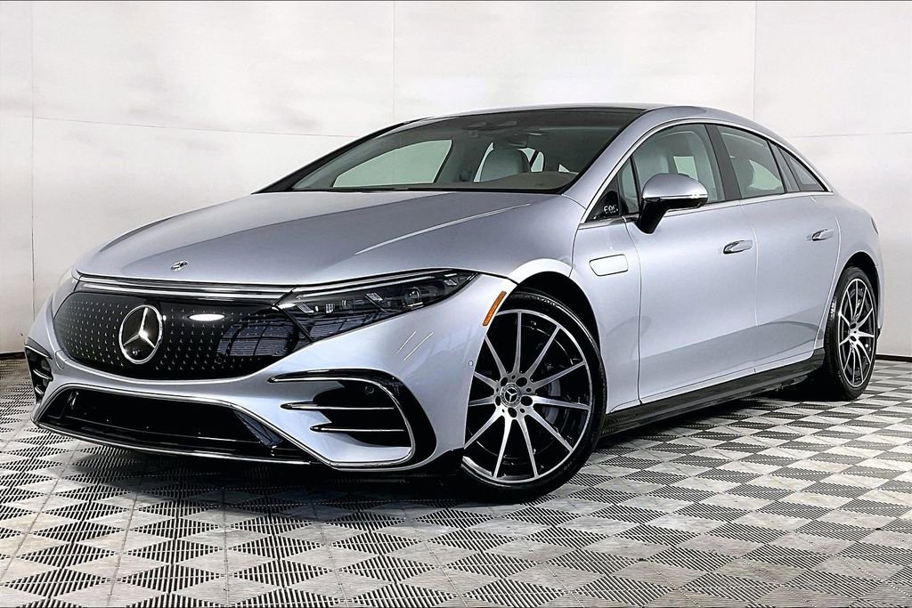 Used 2022 Mercedes-Benz EQS 580 4MATIC Sedan image 1