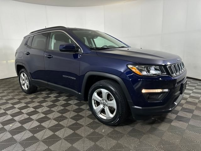 Used 2019 Jeep Compass Latitude image 2