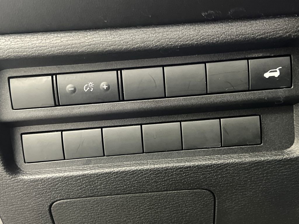 Used 2025 Mitsubishi Outlander SE AWD/4WD image 45