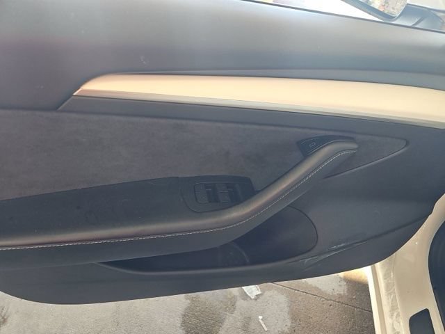 Used 2022 Tesla Model 3 Long Range AWD/4WD image 15