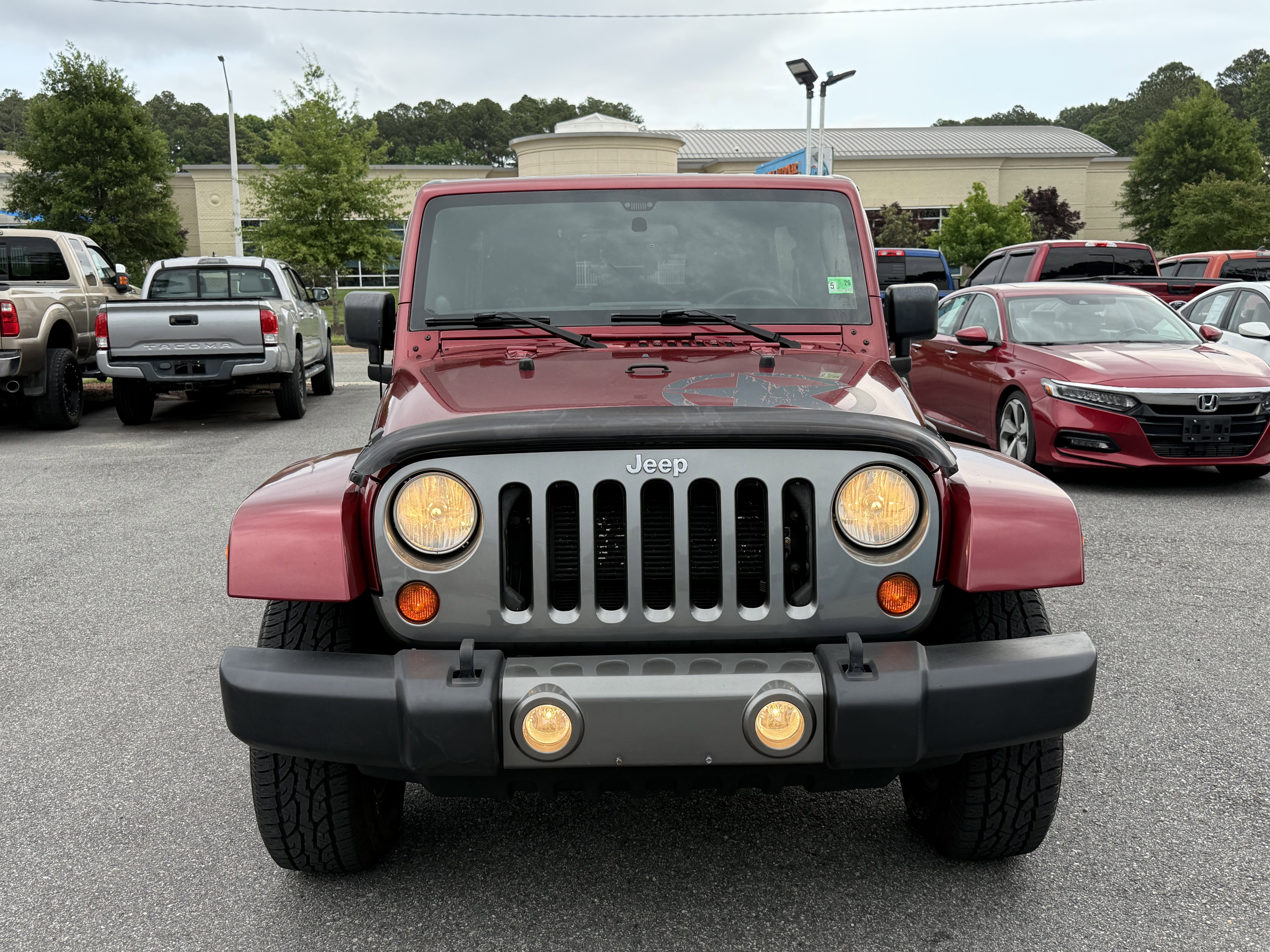 Used 2012 Jeep Wrangler Unlimited Sport AWD/4WD image 2