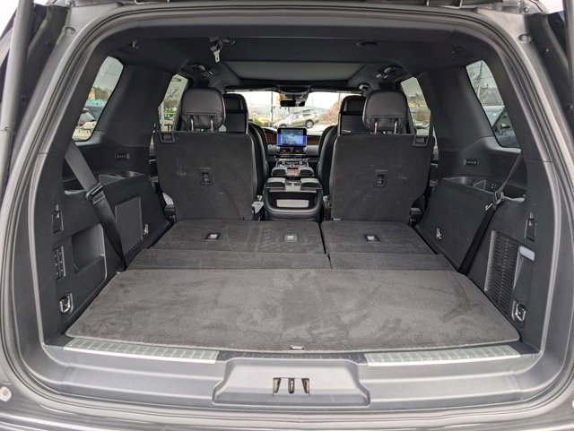 Used 2018 Lincoln Navigator Reserve w/ Technology Package image 33