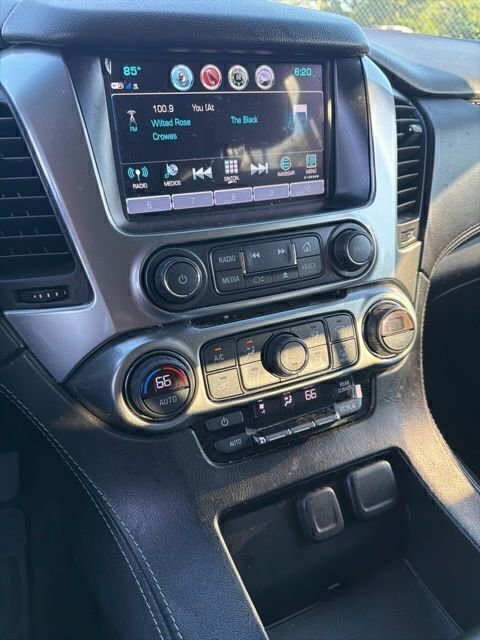 Used 2018 Chevrolet Suburban LS RWD image 11