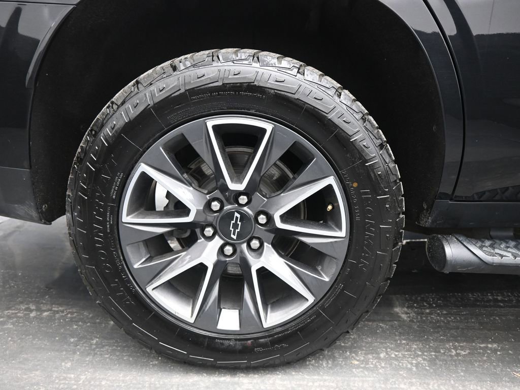 Used 2021 Chevrolet Tahoe Z71 w/ Max Trailering Package image 12
