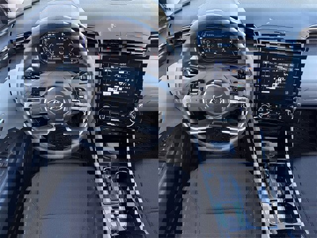 Used 2024 Hyundai Tucson SE image 9