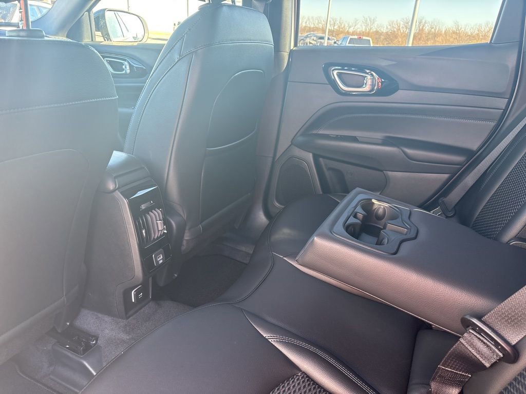 New 2026 Jeep Compass Latitude image 12