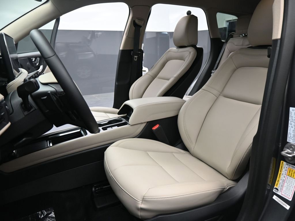 New 2026 Lincoln Corsair Premiere image 11