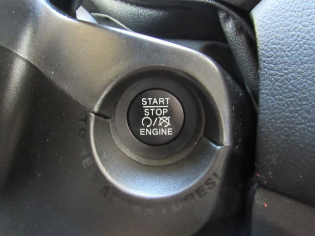 Used 2019 Jeep Renegade Limited image 39