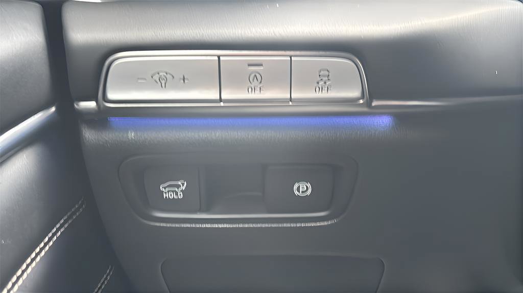 Used 2023 Genesis GV80 2.5T w/ Prestige 20" Package image 19