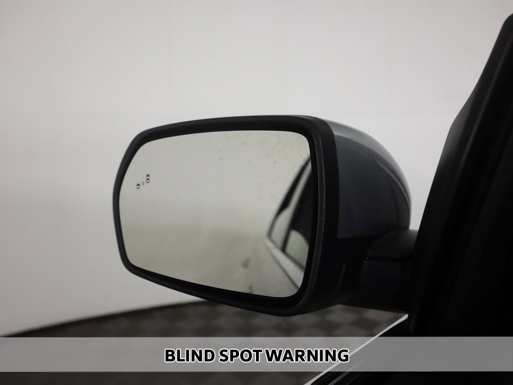 Used 2024 Ford Edge SEL image 3