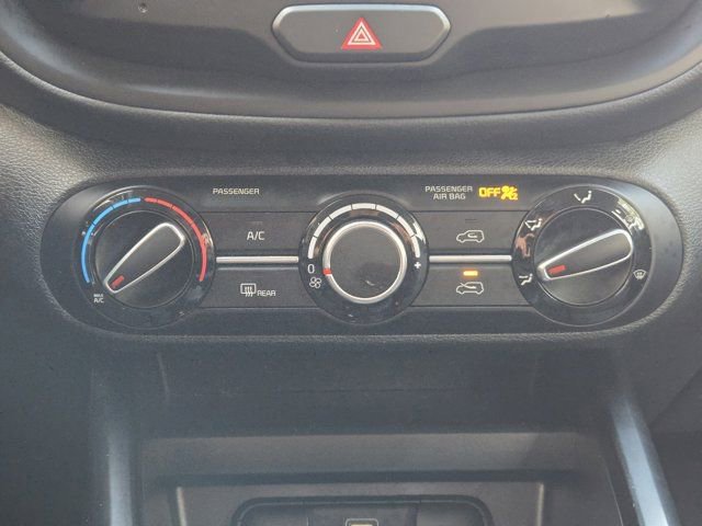 Certified 2025 Kia Soul S image 18