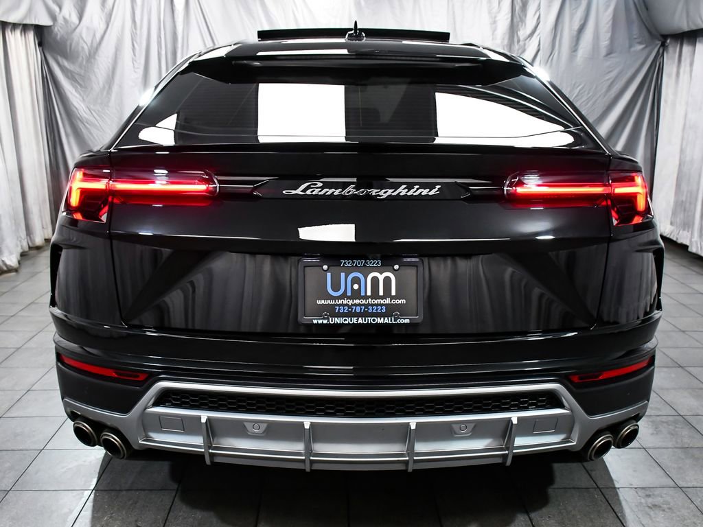 Used 2022 Lamborghini Urus AWD/4WD image 5