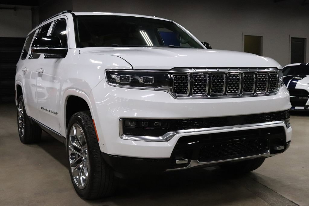 Used 2023 Jeep Grand Wagoneer Series II w/ Premium Group II image 7