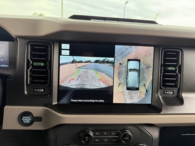 Used 2023 Ford Bronco Wildtrak image 21