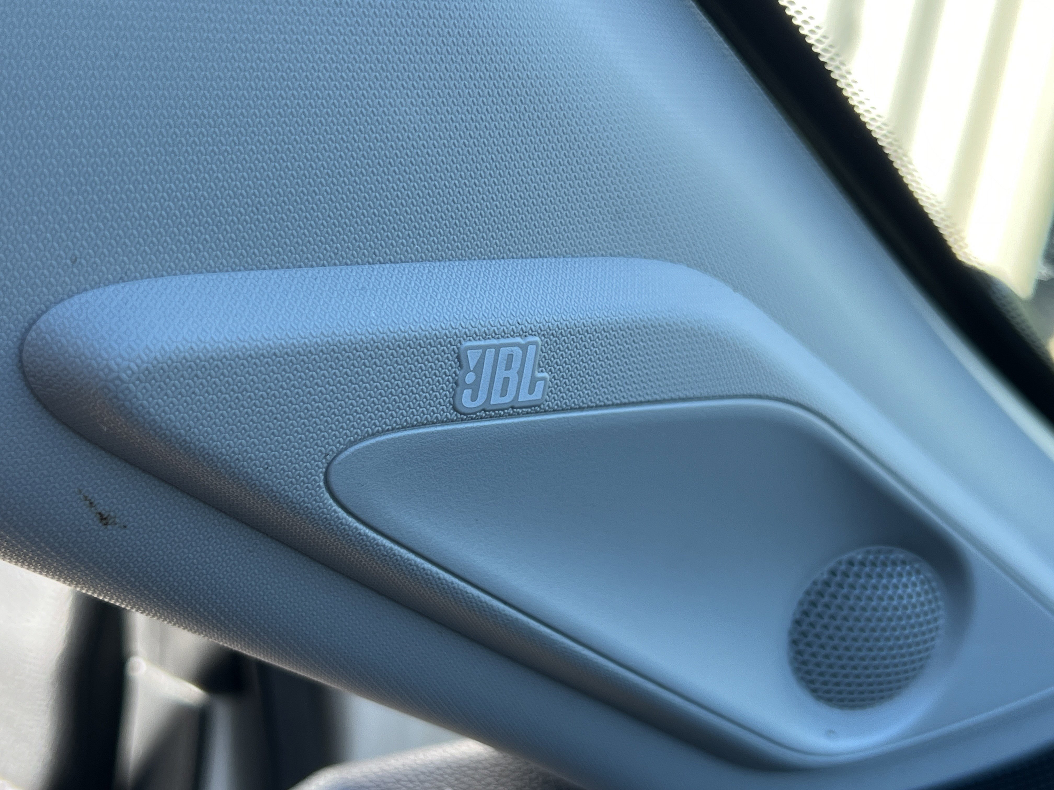 Used 2022 Toyota RAV4 Limited image 28