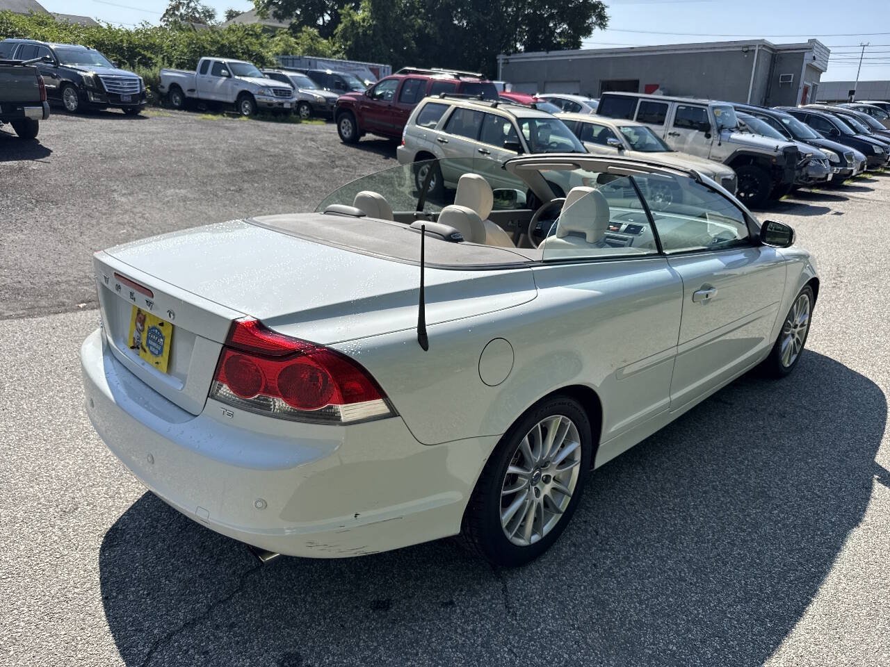 Used 2009 Volvo C70 T5 FWD image 23