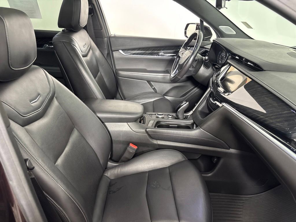 Used 2020 Cadillac XT6 Premium Luxury AWD/4WD image 35