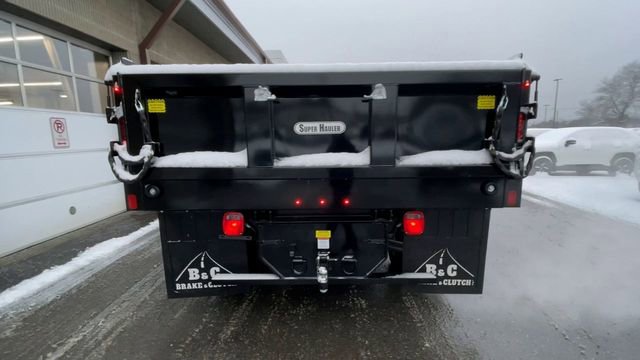 New 2025 Ford F550 4x4 Regular Cab Super Duty image 3