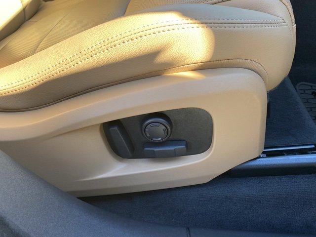 Used 2023 Jaguar F-PACE S image 28