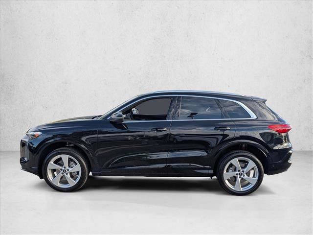 Certified 2025 Audi Q5 Premium Plus w/ Premium Plus AWD/4WD image 8