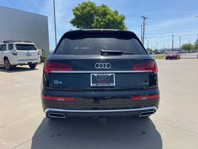 Used 2023 Audi Q5 2.0T Premium Plus w/ Premium Plus Package AWD/4WD image 6